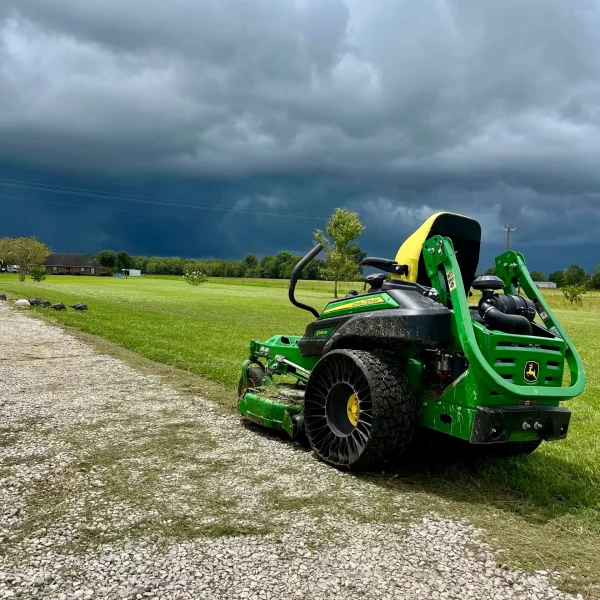 Professional lawn mowing and edging in Ville Platte by Kim’s Lawn Care.